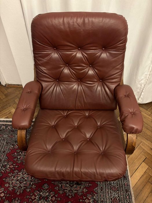 Skórzany fotel skandynawski