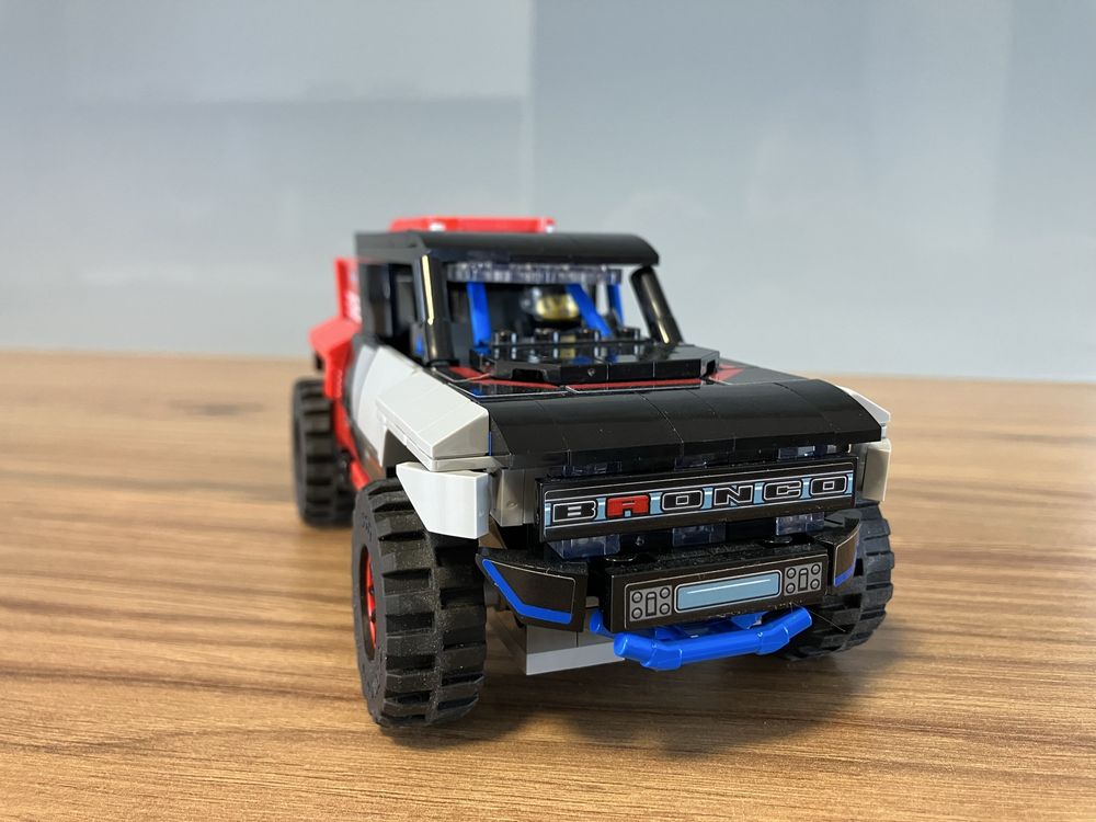 Lego 76905 Ford Bronco