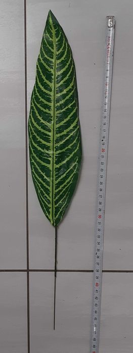 2 szt Liść sztuczny wąski