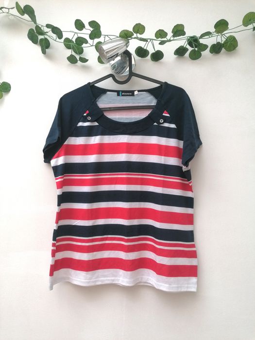 T-shirt às Riscas