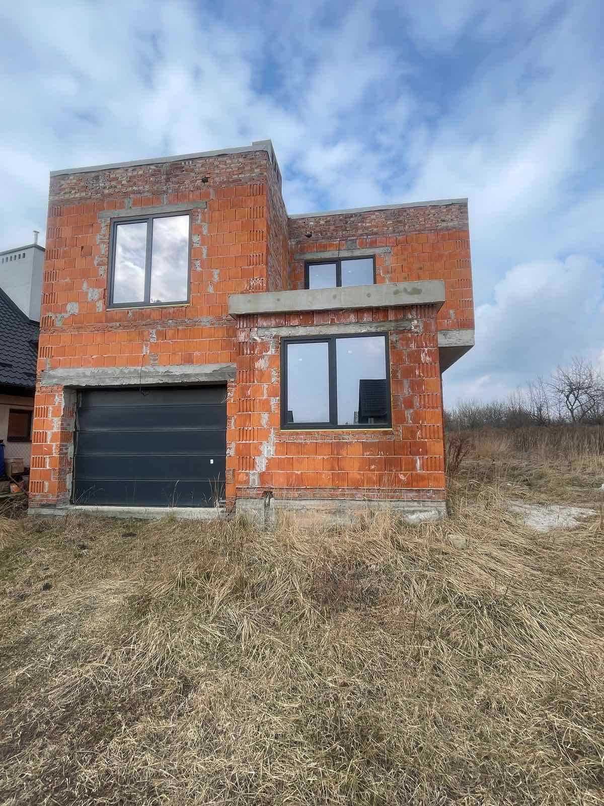 Продаж будинку в Конопниці, без ремонту