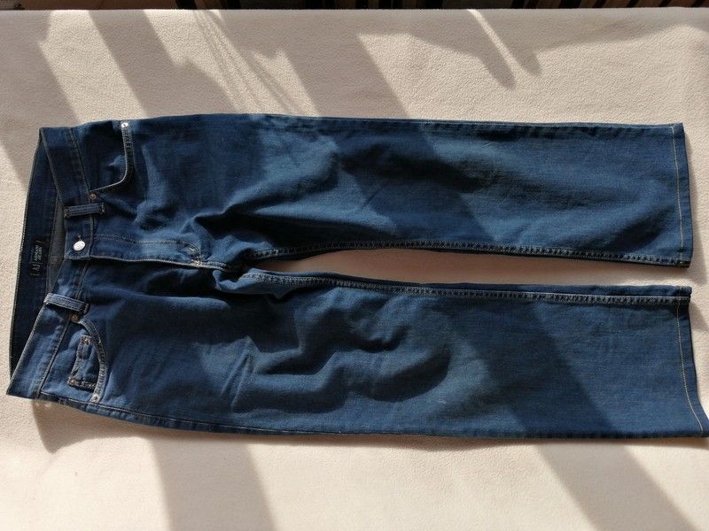 Armani Jeans roz. 31, M/38/10 nowe bez metek, klasyczne niebieskie