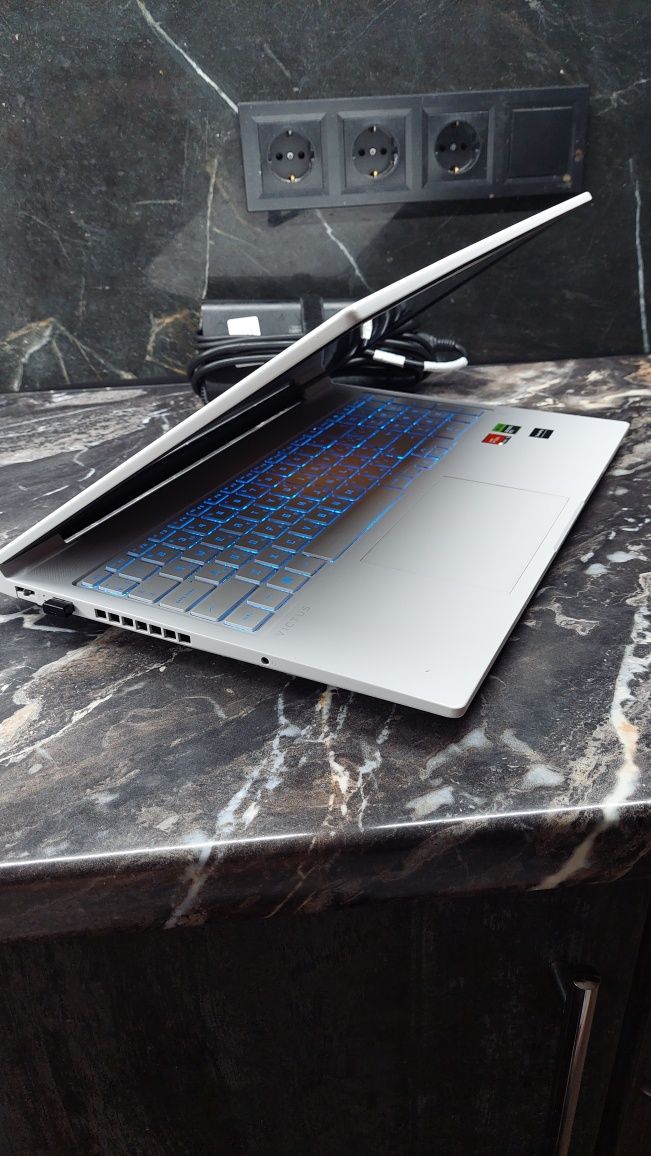 Ігровий Hp/Rtx4050 6g /Ryzen5 6 ядер/ноутбук игровой Victus 16.1/DDR5