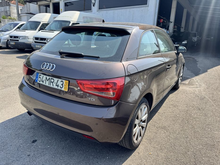 Audi A1 1.6TDi 90CV Attraction