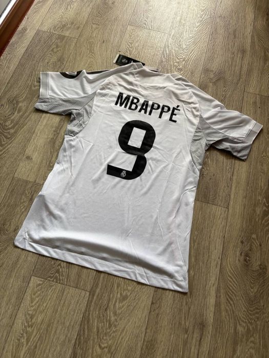 Футбольна форма Реал Мадрид сезону 25-26/ Real Madrid football t-shirt