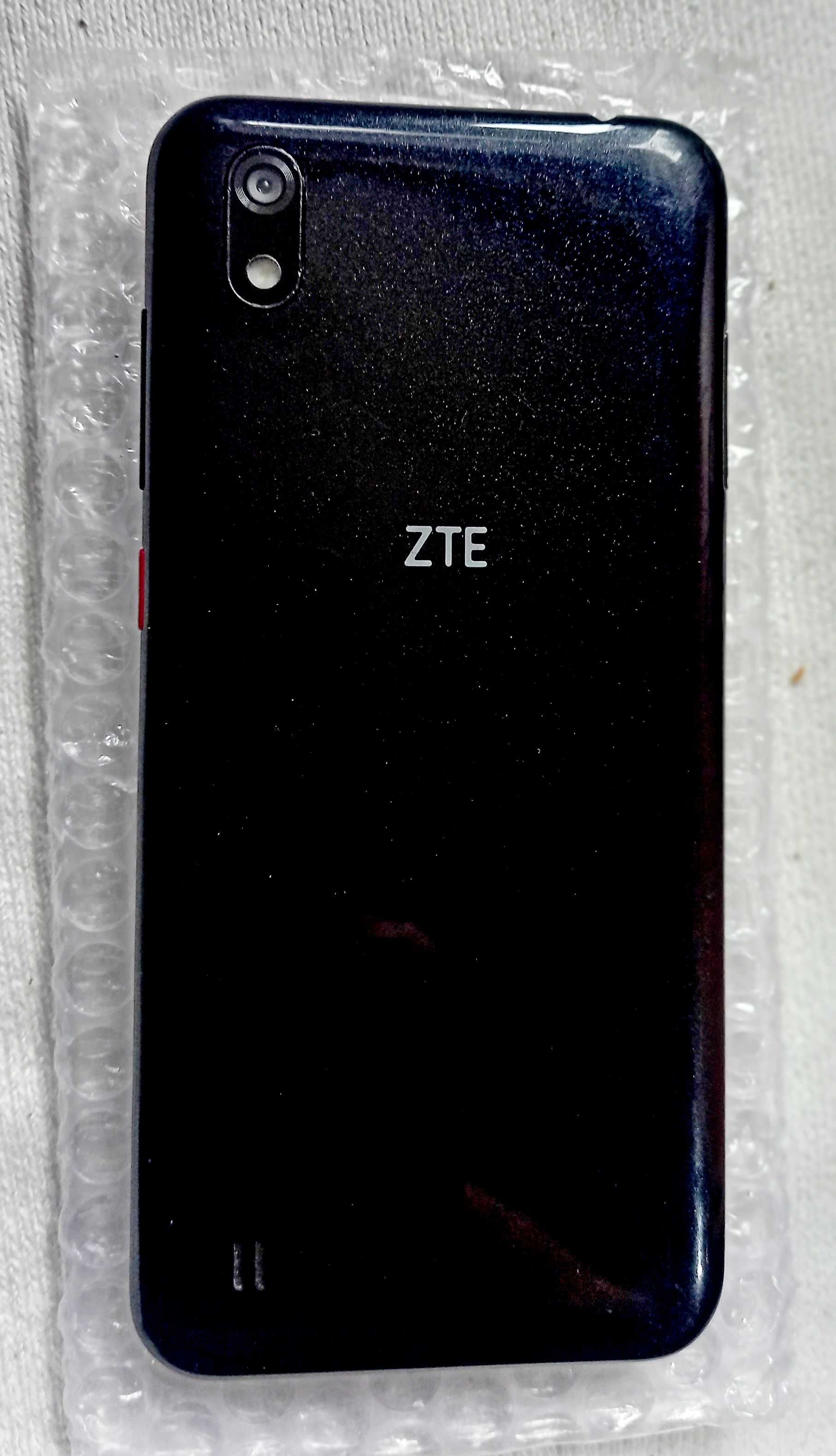 ZTE Blade A7 2019 в отличном сост. (2/32GB, 6.08" IPS, 3200mAh)