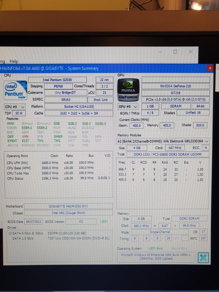 Komputer stacjonarny SSD, karta graficzna, stan b.dobry.