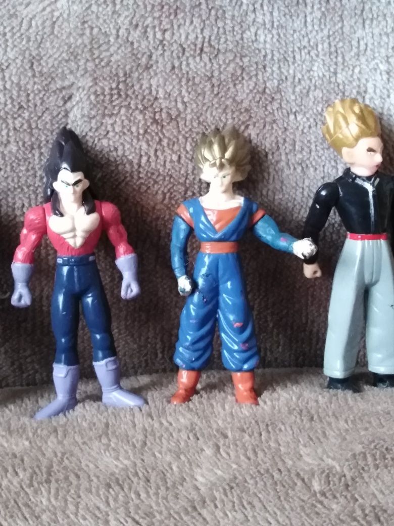 Figurki Dragon Ball, Batman, Terminator i inne.