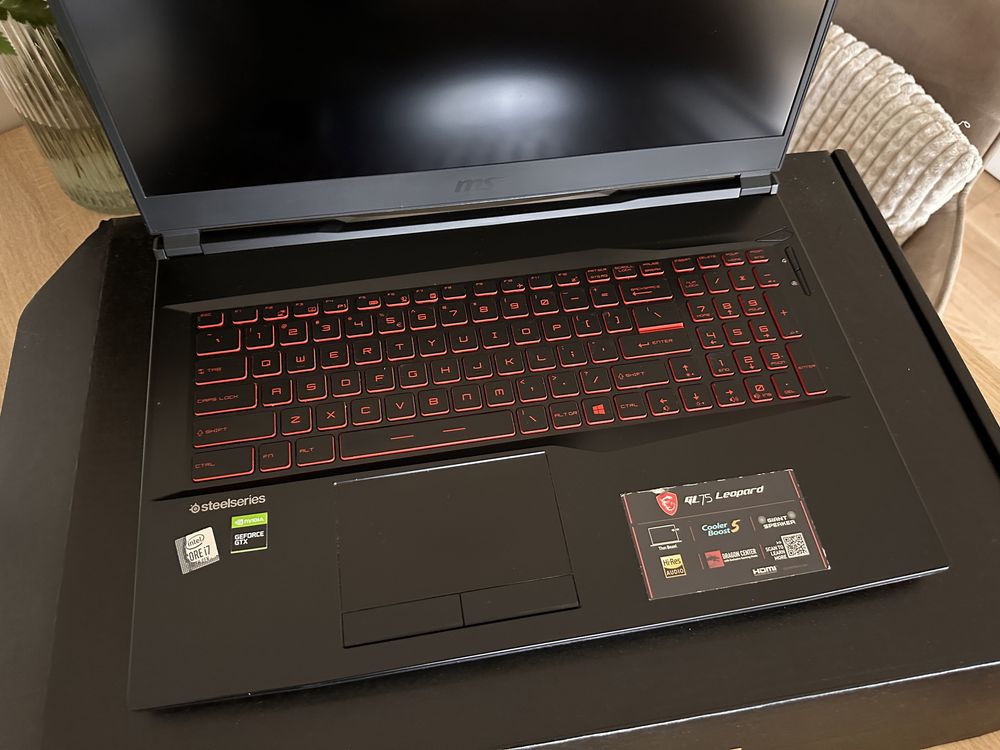 Latop MSI GL75 Leopard 10SDR-260XPL