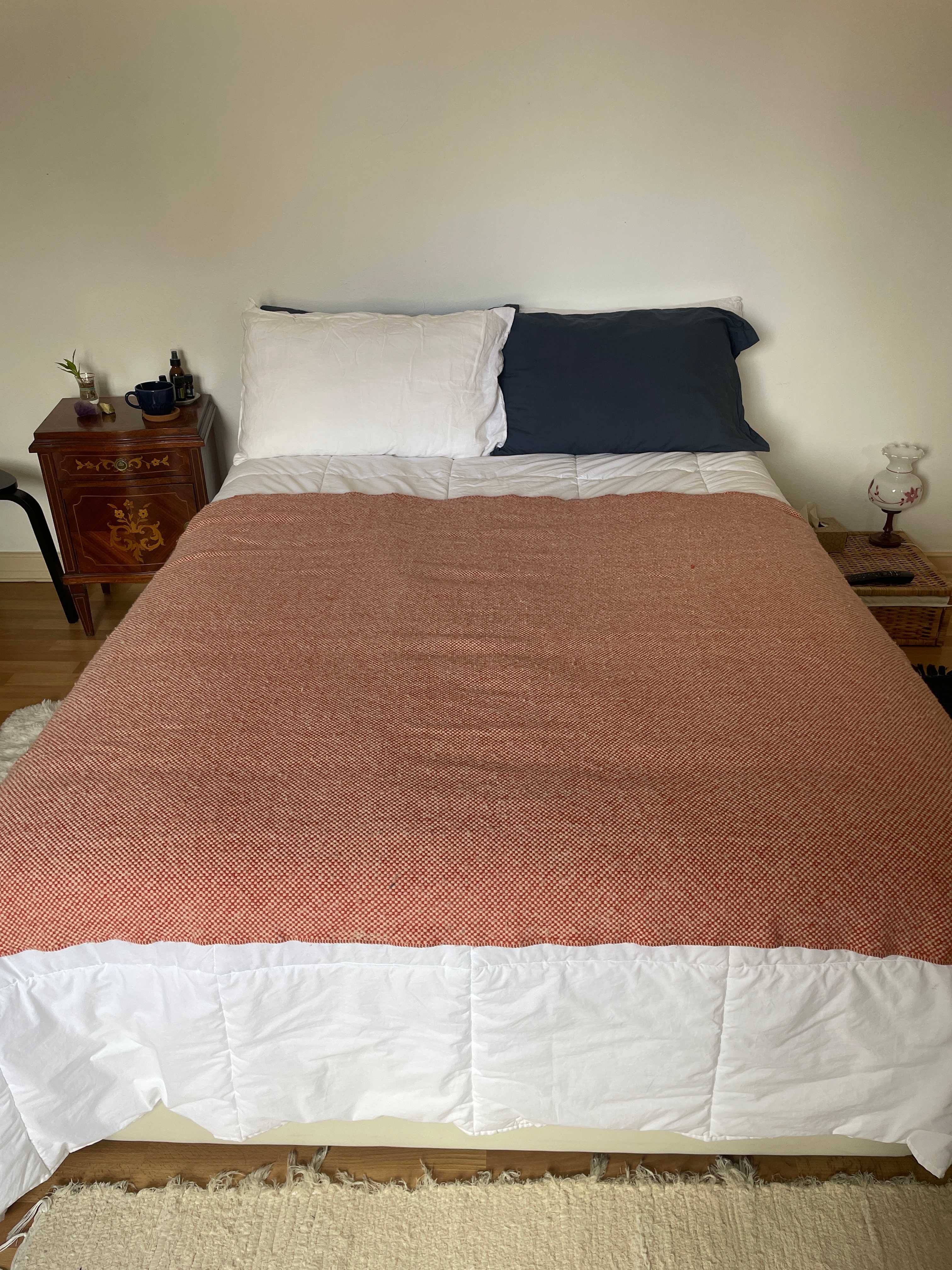 cama de casal IKEA com pouco uso