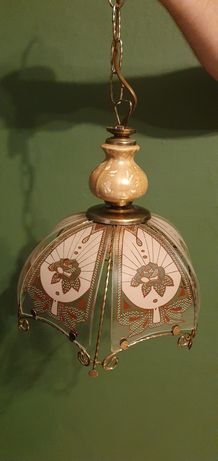 Stary żyrandol, lampa wisząca z motywem kwiatowym