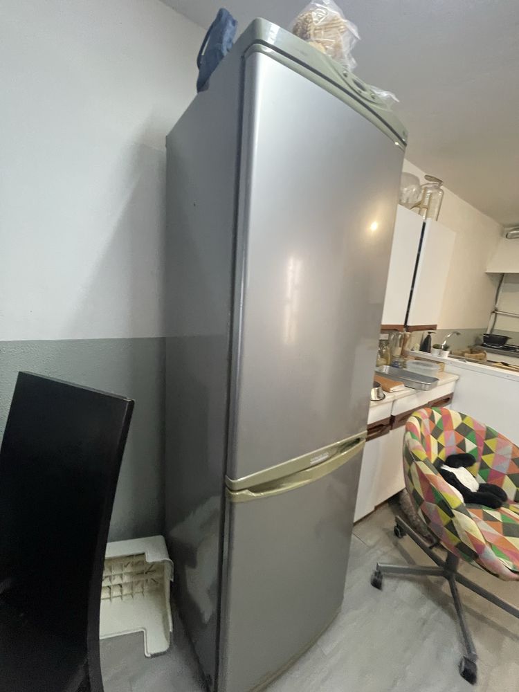 Frigorifigo LG combinado cinza