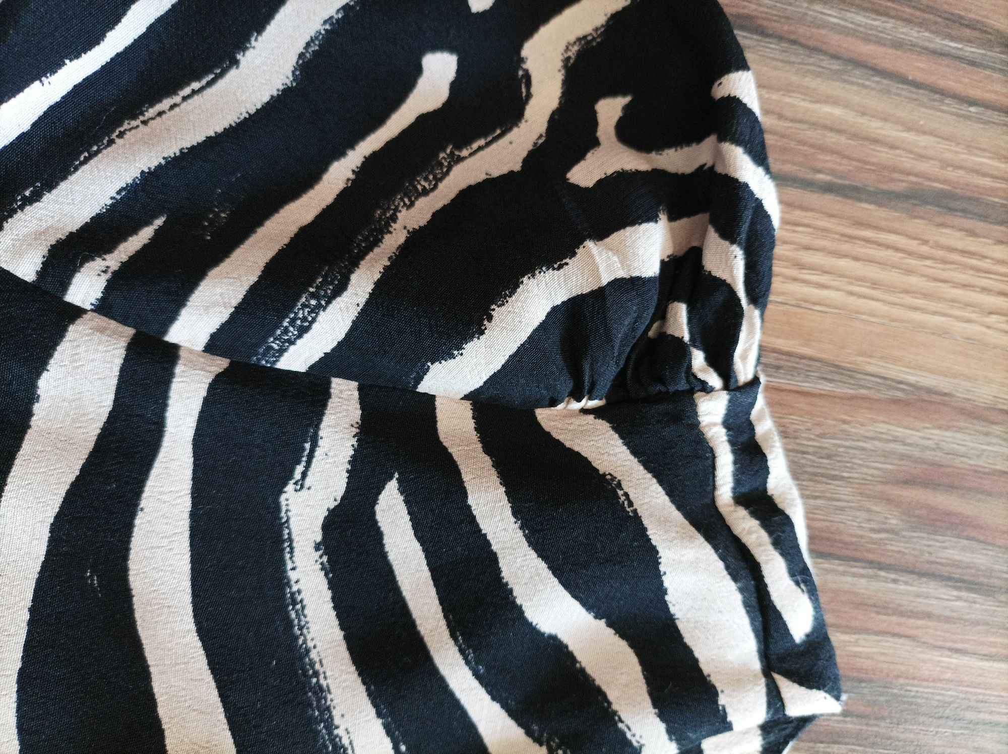 Sukienka H&M 34 zebra