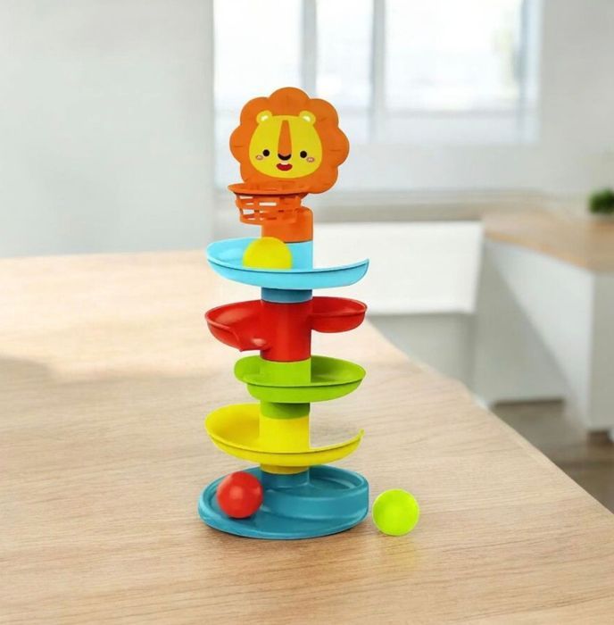 Nowa wieś piramida z kulkami zjeżdżalnia Lew