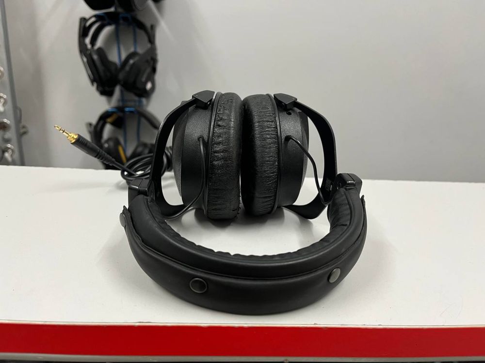 Навушники Beyerdynamic DT 770 Pro