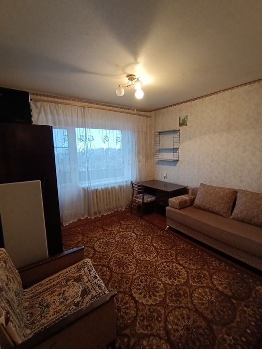 Продам 2-х квартиру в районі Критого ринку