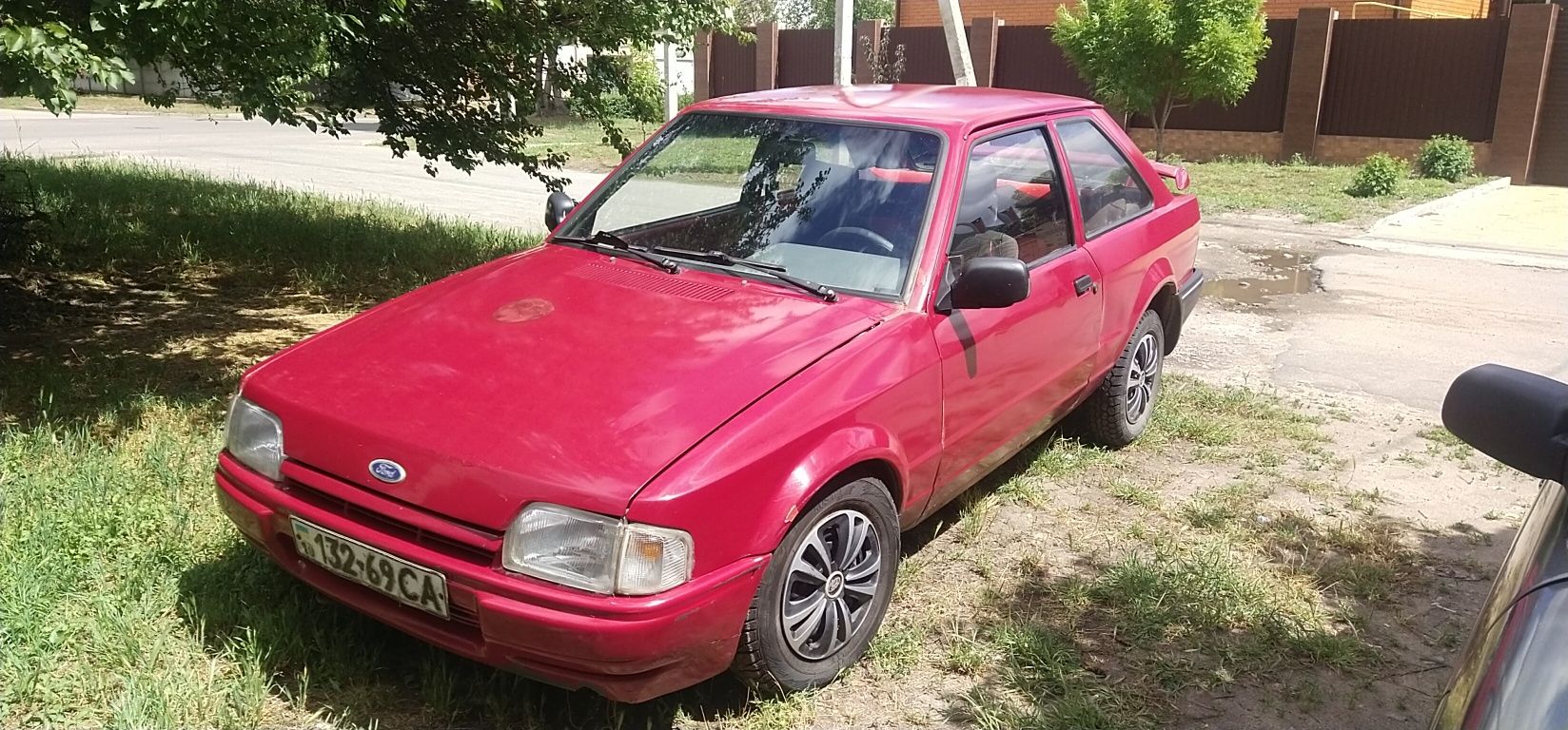 Продам Форд Эскорт 1.3