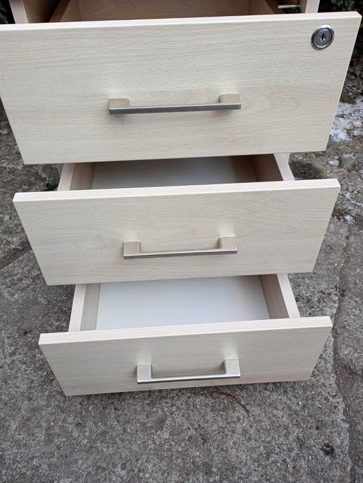 Kontenerek pod biurko KLON na kółkach mobilny przybornik do biur