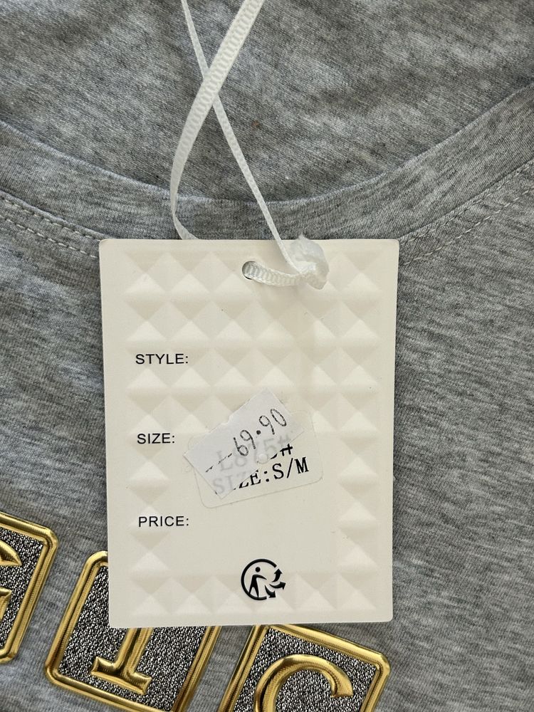 T-shirt z aplilacją S/M