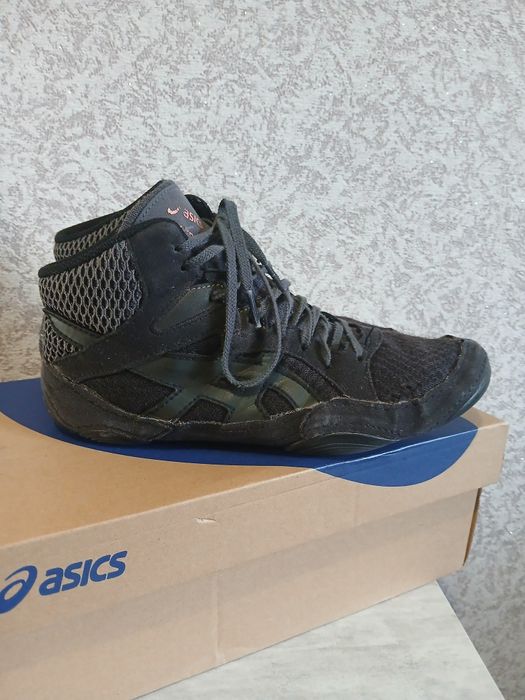 Продам борцівки asics snaрdown 3