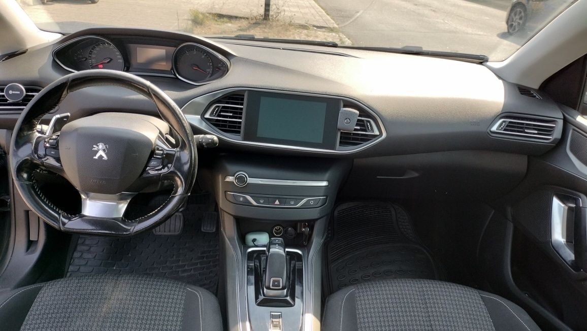 Peugeot 308 de 2018-11 automática de 8 velocidades