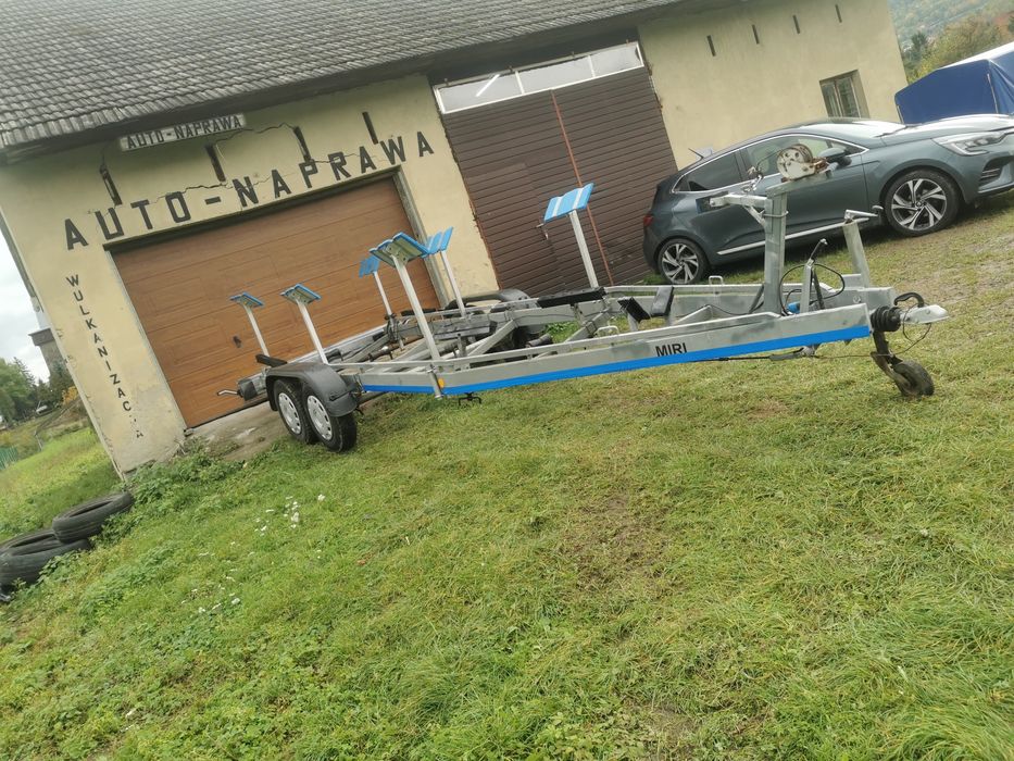 Przyczepa do Łodzi motorowych i żaglowych ciężarowa 2500dmc 9m 2 kompl