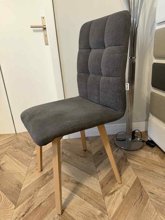 Krzesło tapicerowane Glorio – szare