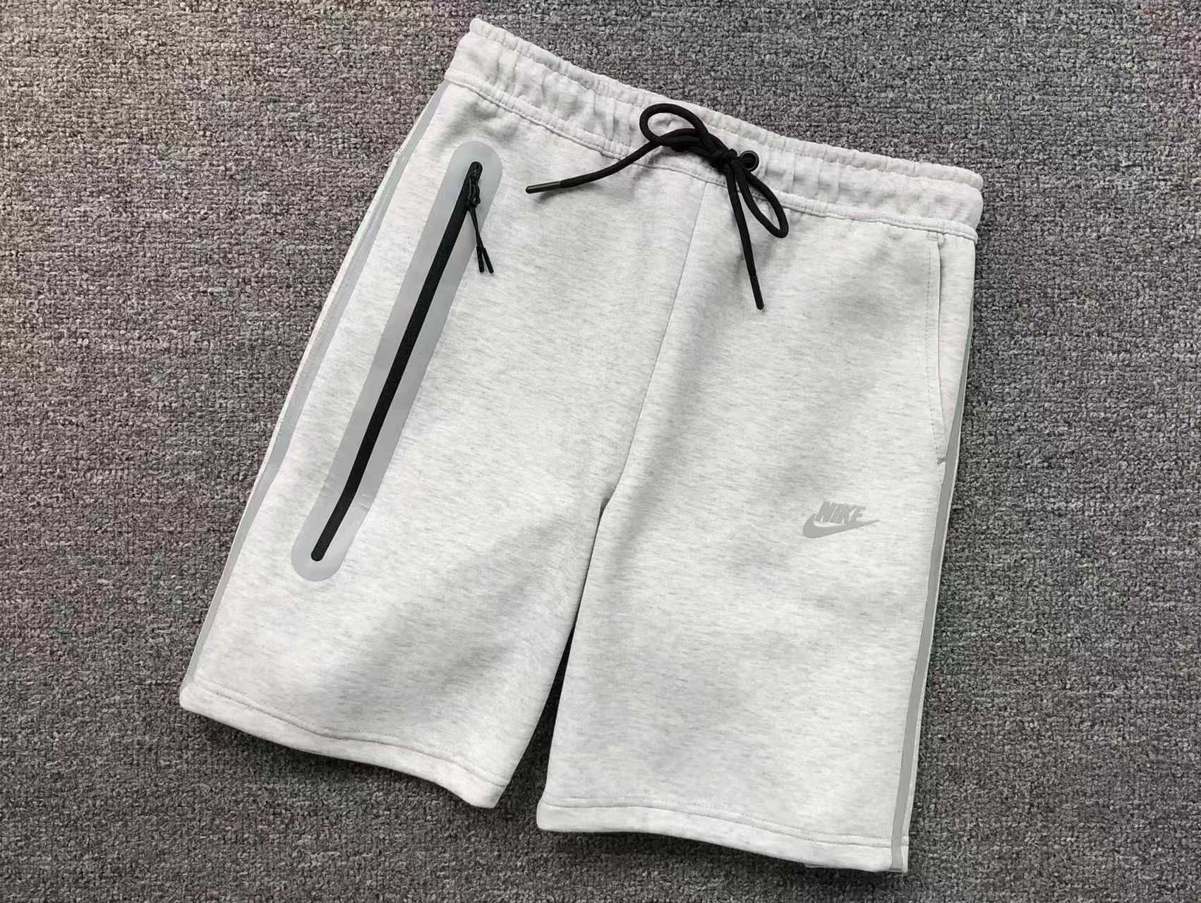 Шорти Nike Tech Fleace шорты найк теч флис