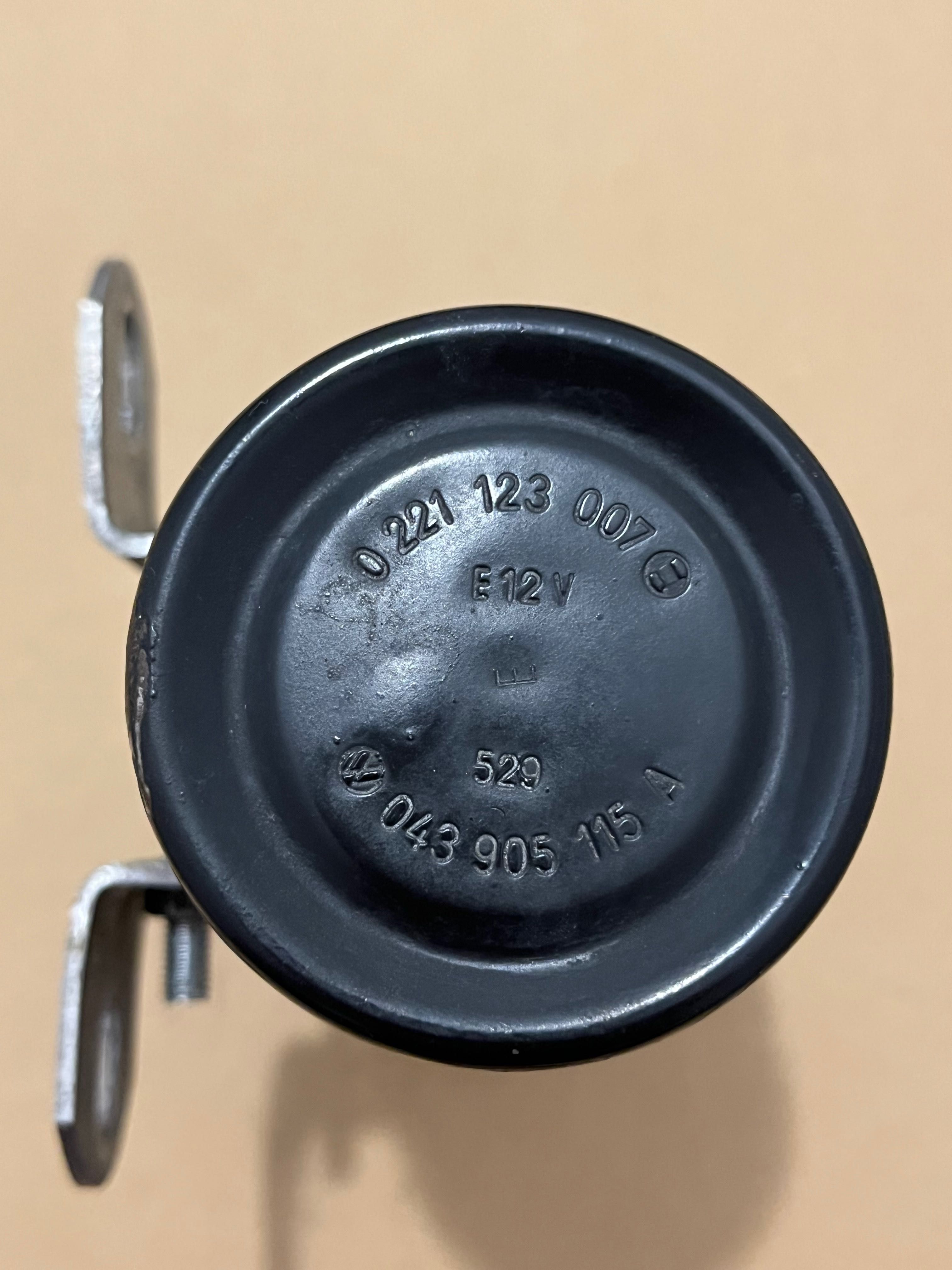 VW GARBUS - cewka zapłonowa BOSCH 12V
