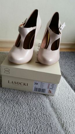 Nowe skórzane buty Lasocki 39