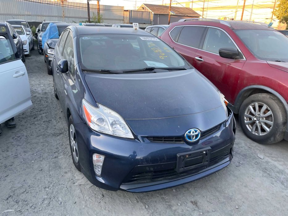 Toyota prius 2015