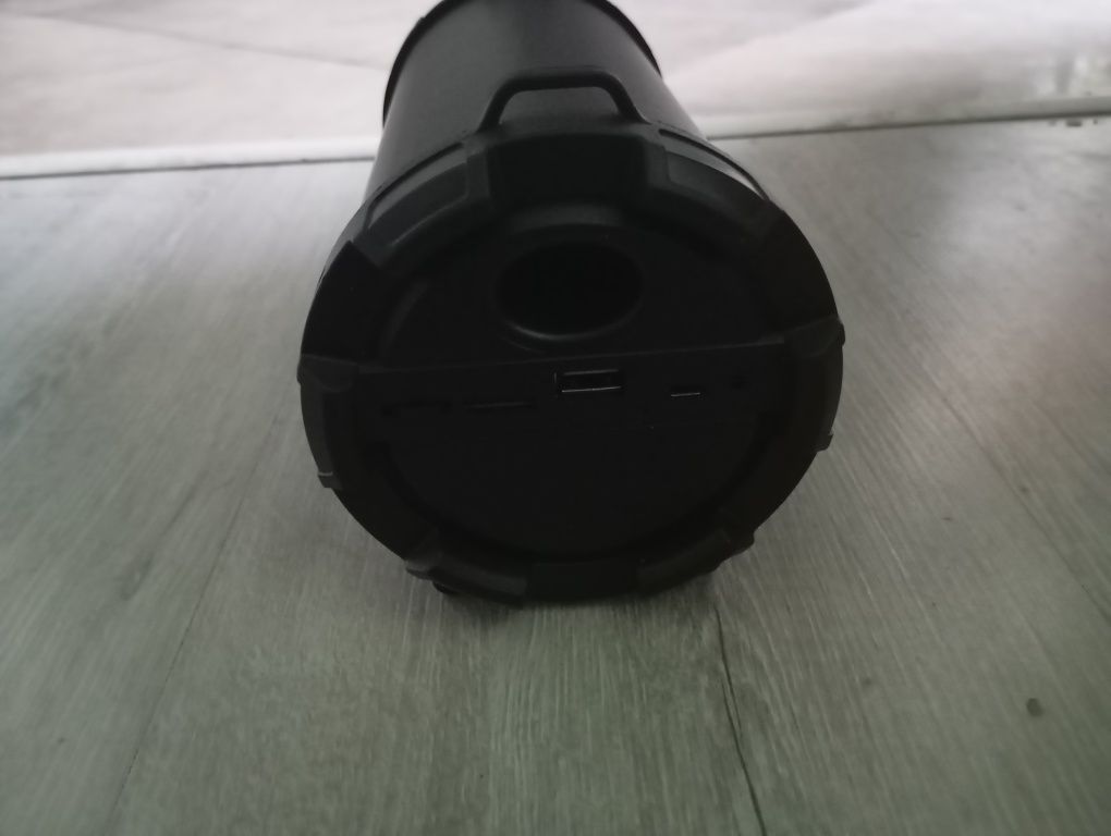 Głośnik blow bazooka