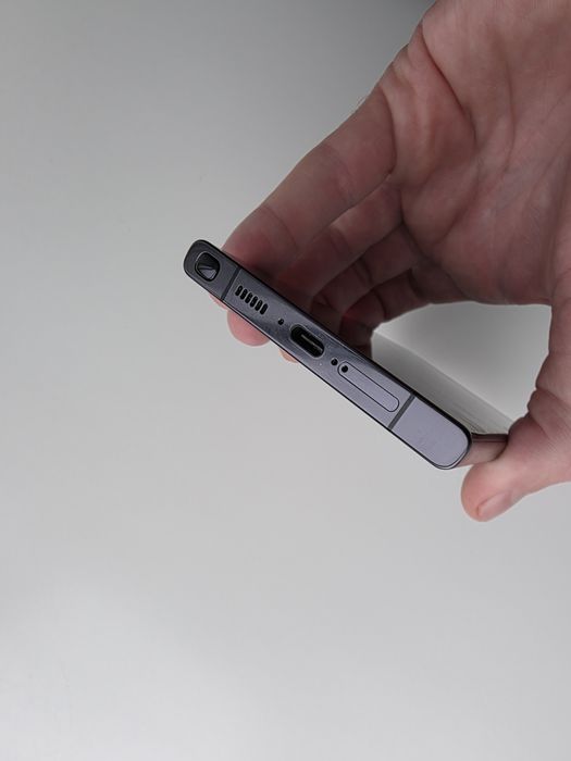 Продам Samsung Galaxy S23 ultra