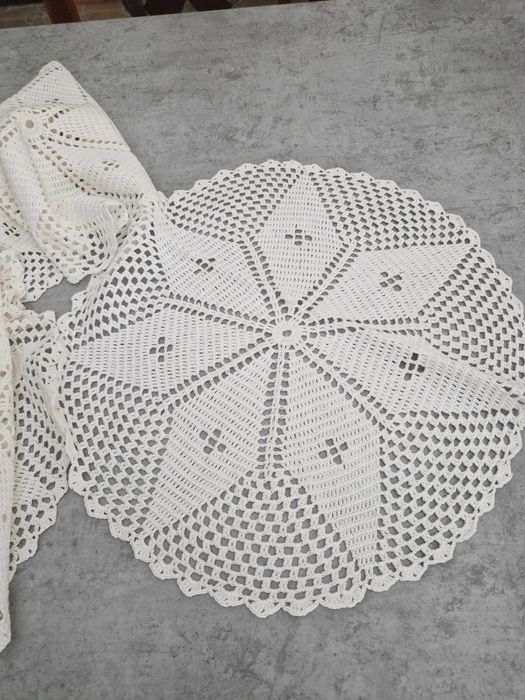 Dois conjuntos de panos em croché novos