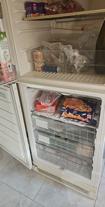 Frigorífico  Eletrolux (usado, mas em optmo estado)