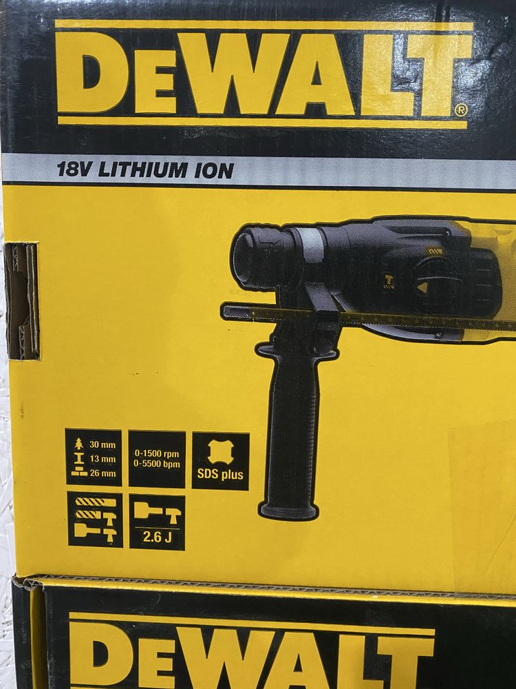 Перфоратор акумуляторний 3-х режимний SDS-Plus DeWALT DCH133N