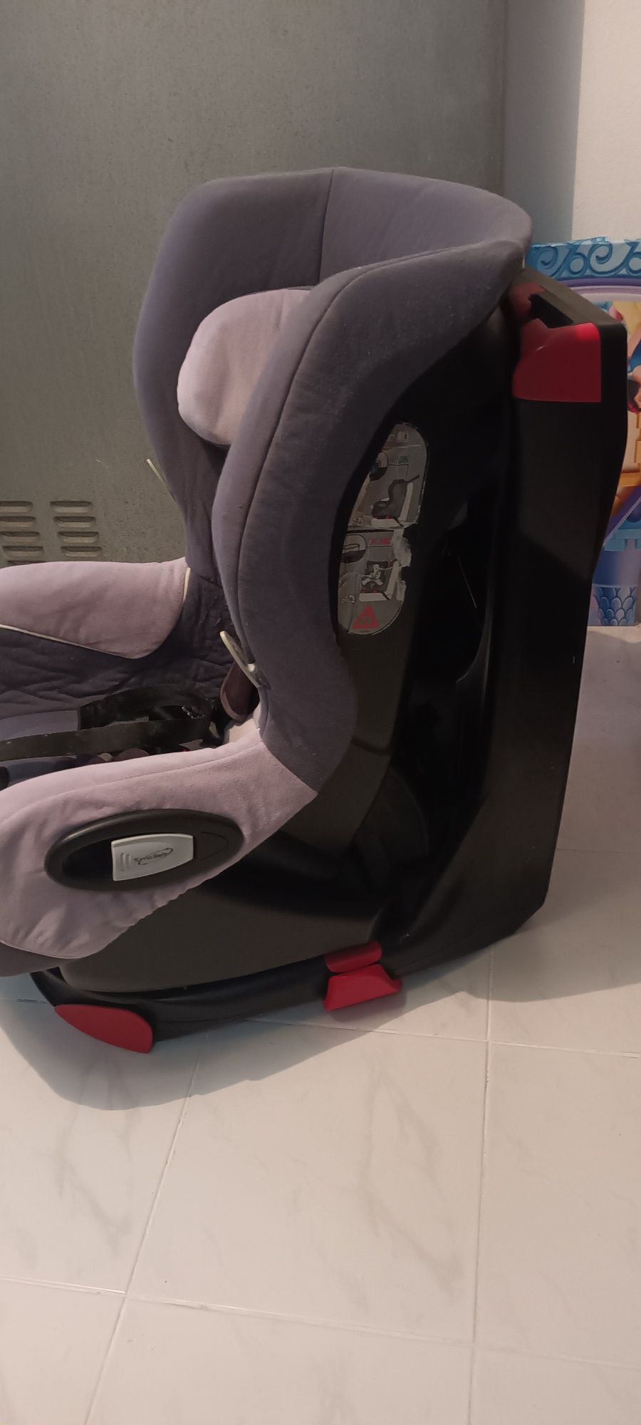 Cadeira auto de bebé