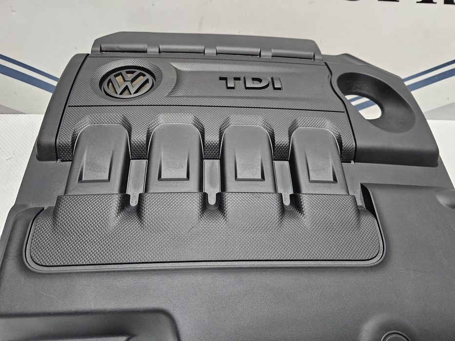 Декоративна Кришка Двигуна VW Caddy 4 2016 EURO-6 04L Golf 7 2.0 TDI