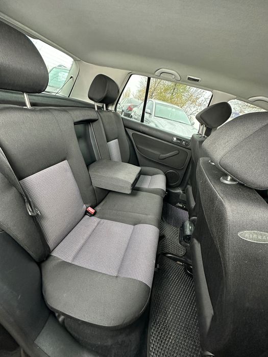 Продам Volkswagen Golf 2002 рік можлива розстрочка, кредит, обмін!