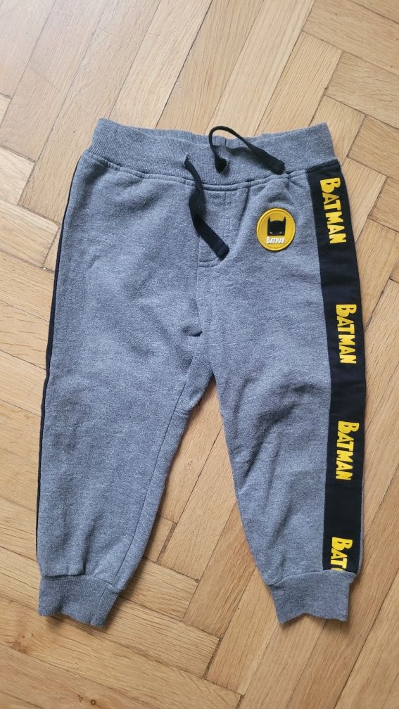 Spodnie chłopięce Batman roz. 92