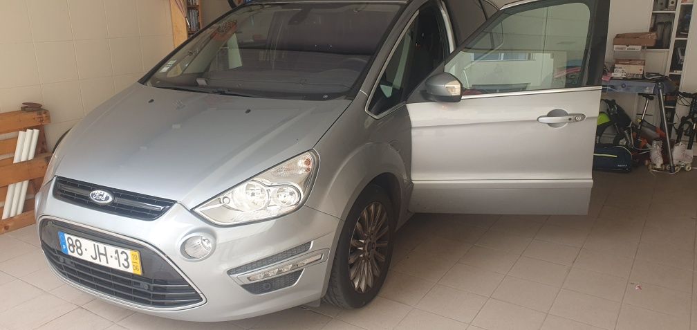 Ford S-max 2.0 TDci Titanium 140cv 7 Lugares