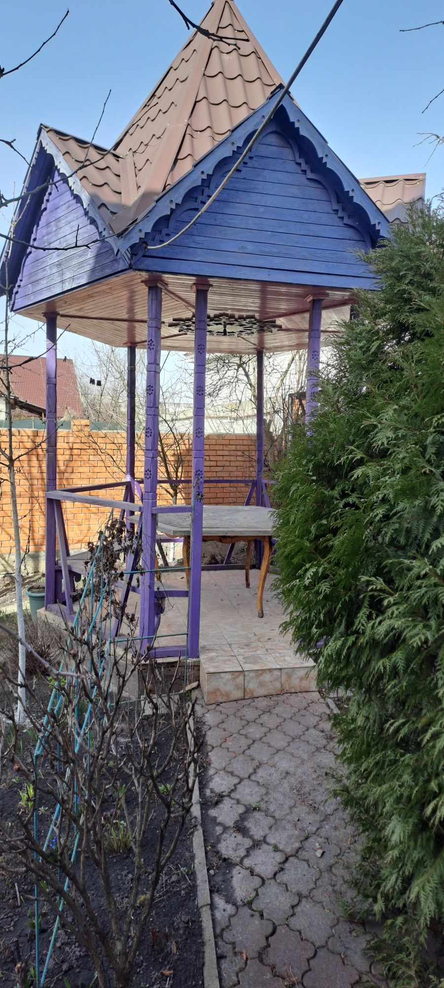 Продам добротний сучасний будинок