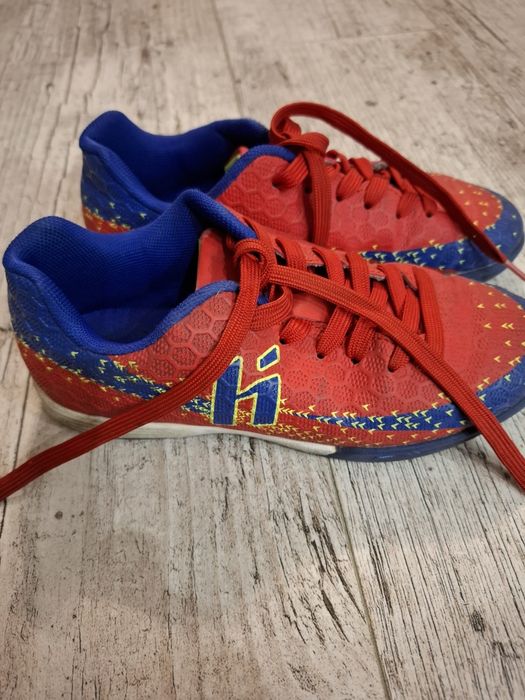 buty chlopięce sportowe, halówki 32 huari