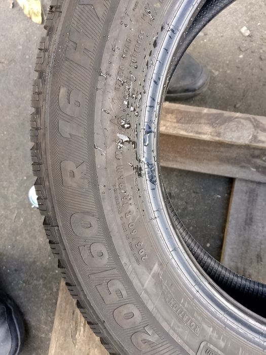 Opony zimowe 205/60/16