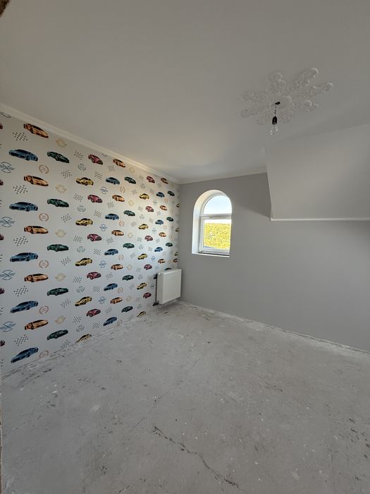 Не будинок, а зАмок.