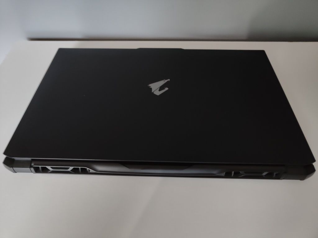 Laptop Gigabyte Aorus 7 9KF