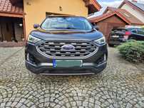 Ford Edge    4x4