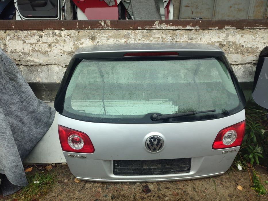 Ляда Пассат Б6 кришка багажника Passat b6 задня дверь Фольксваген