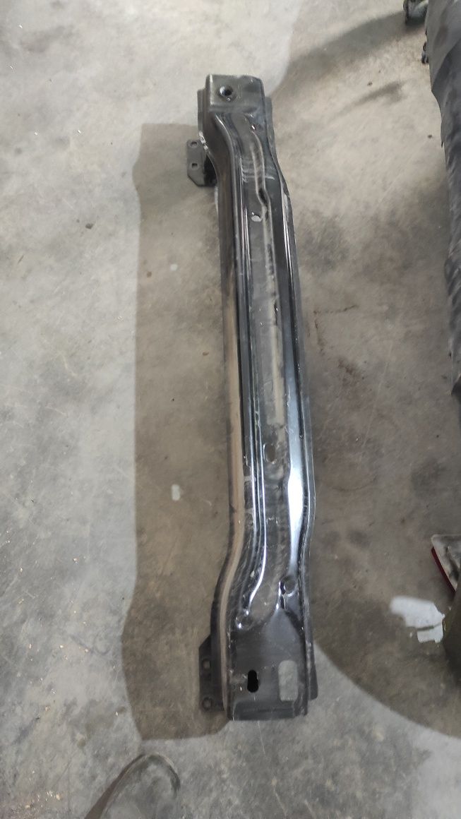 Sprzedam do reanult kadjar lift belka tylna zderzak lift