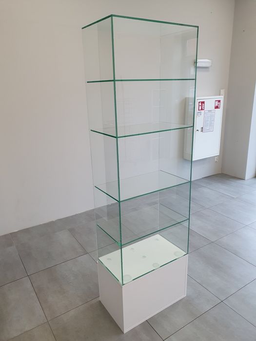 Szklana witryna sklepowa